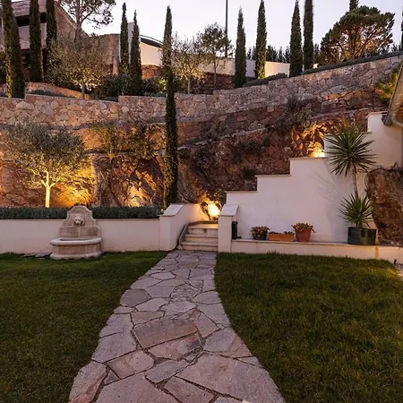 Beautiful 4 Bedrooms With Pool And Garden Vila Saint-Raphaël